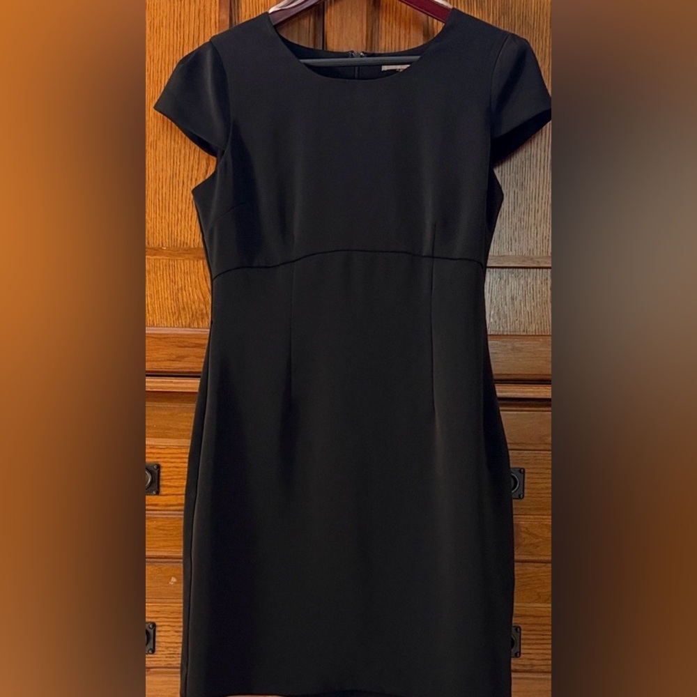 Love 21 Contemporary Little Black Dress LBD Cap-Sleeve Sheath Mini Cocktail